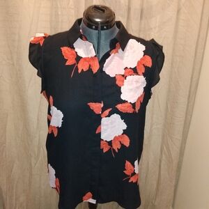 WHO WHAT WEAR Black Button Up Floral Sleeveless Blouse